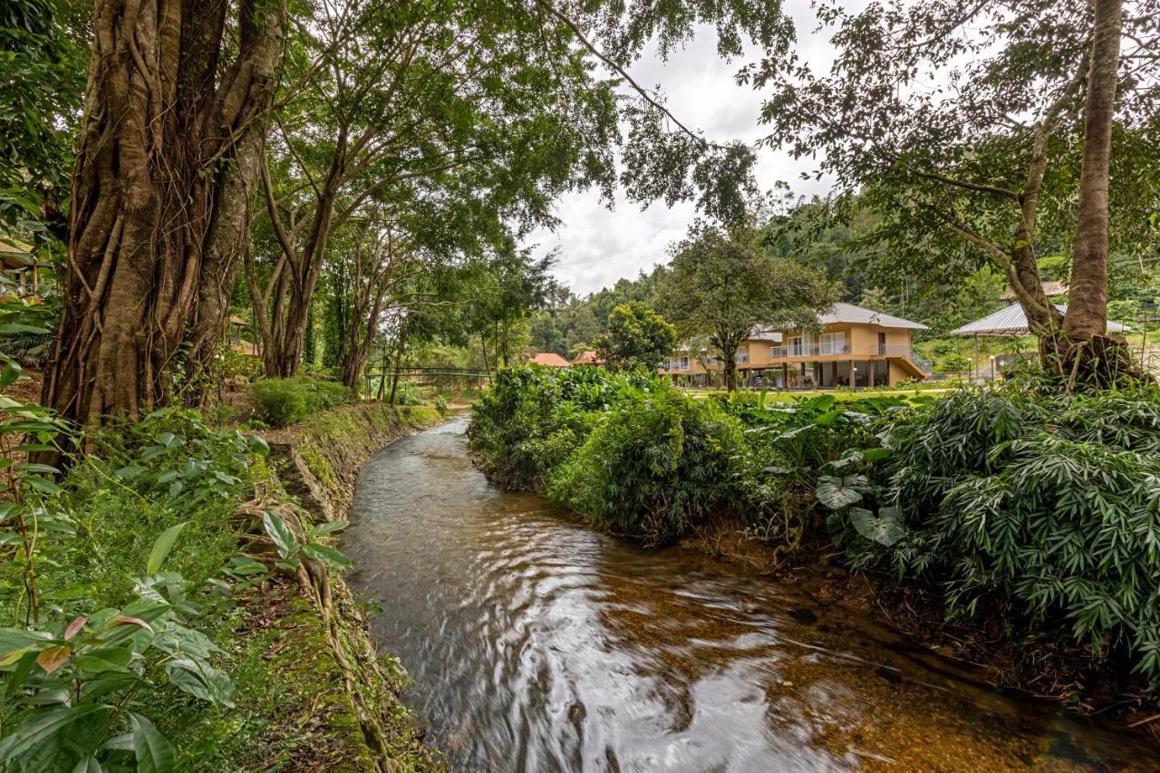 Sterling Vythiri Wayanad Hotel Buitenkant foto