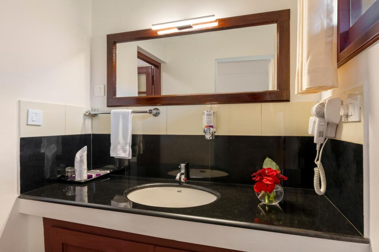 Sterling Vythiri Wayanad Hotel Buitenkant foto